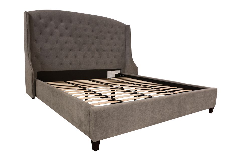 Kuka Upholstered Queen Bed